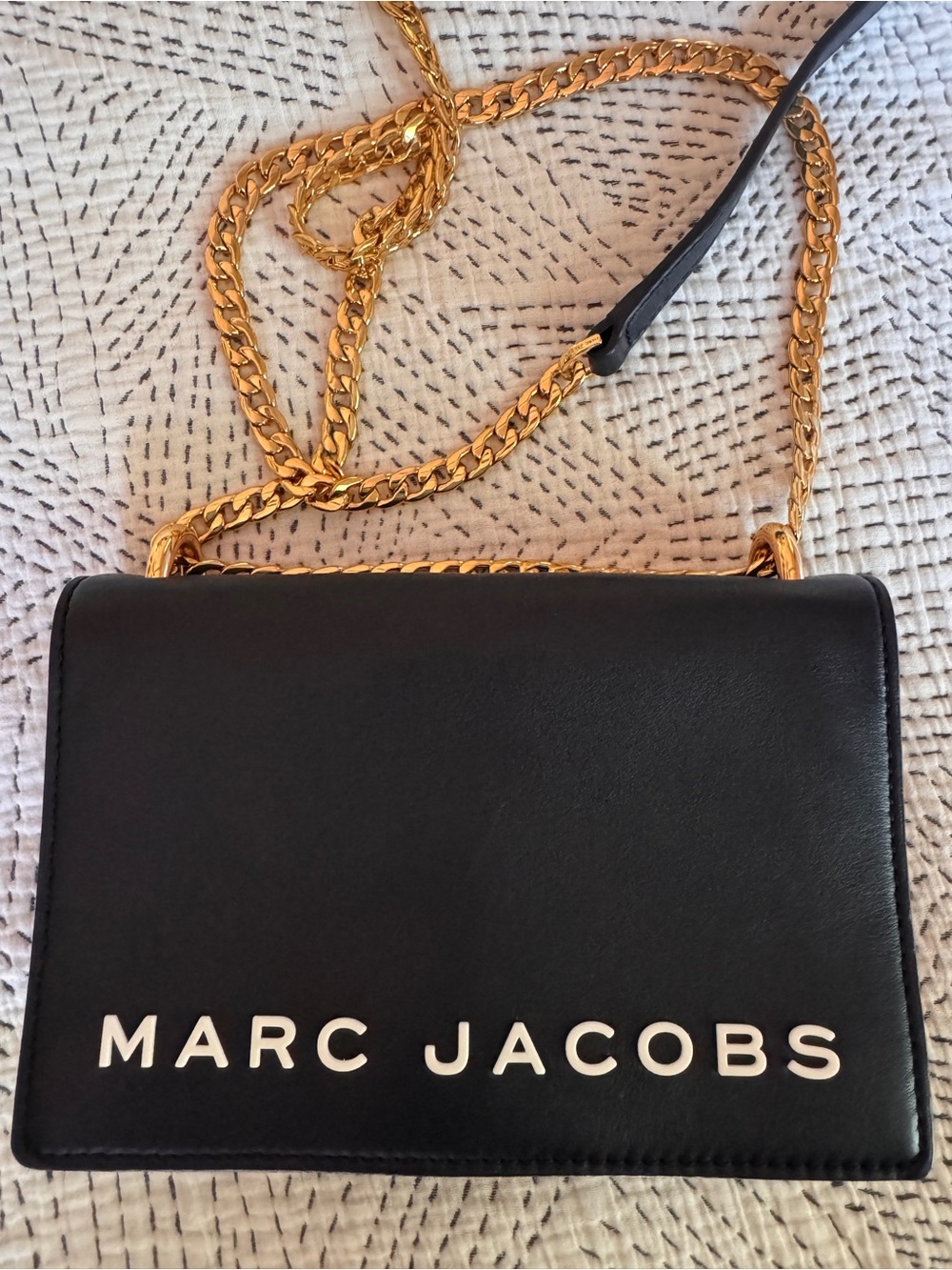 Marc Jacobs Black Leather Shoulder Bag with Gold Chain Strap